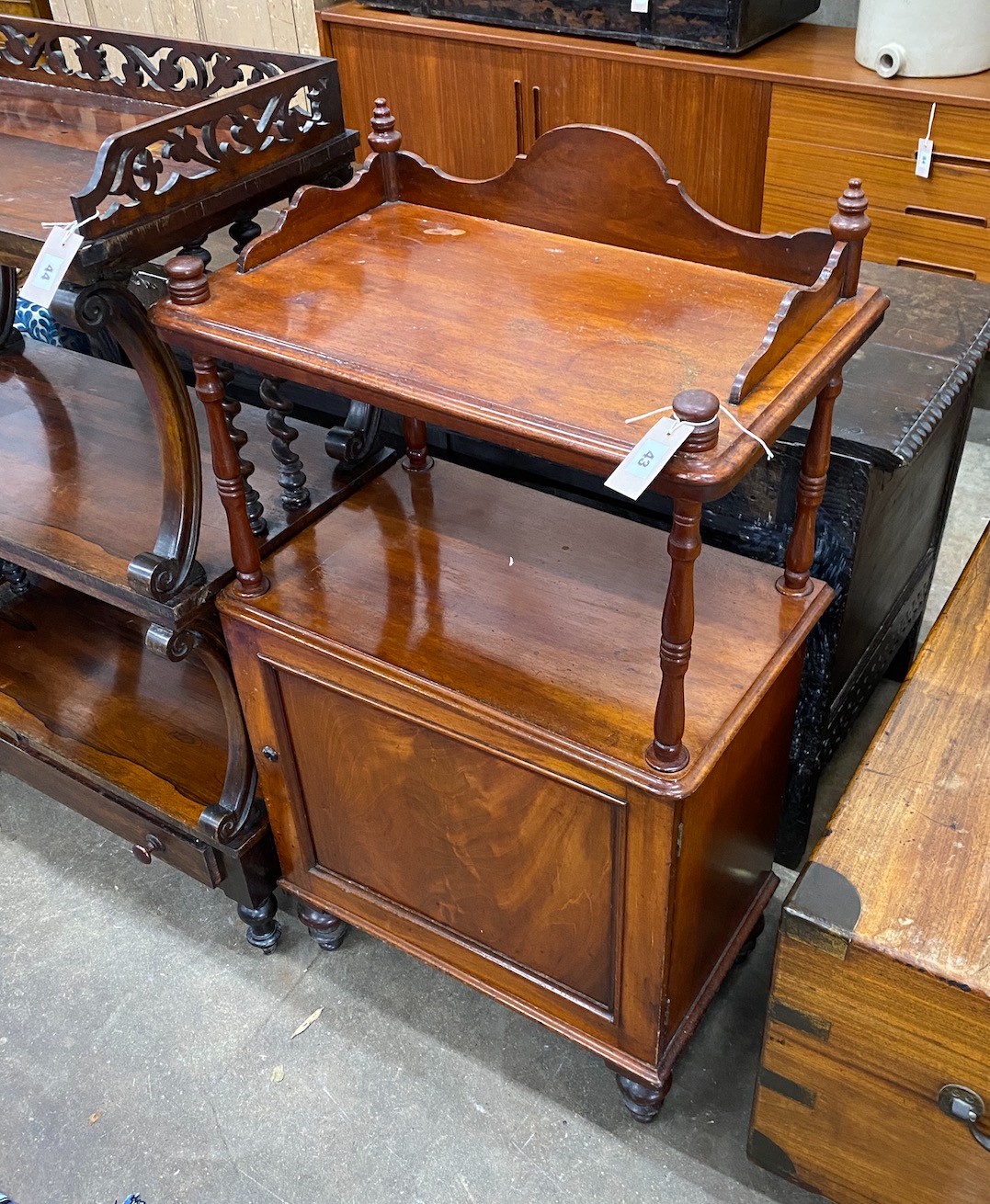 A Victorian mahogany whatnot / side cabinet, width 60cm, depth 38cm, height 110cm